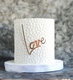Akrylová dekorácia - nápis Love ( 6cm)